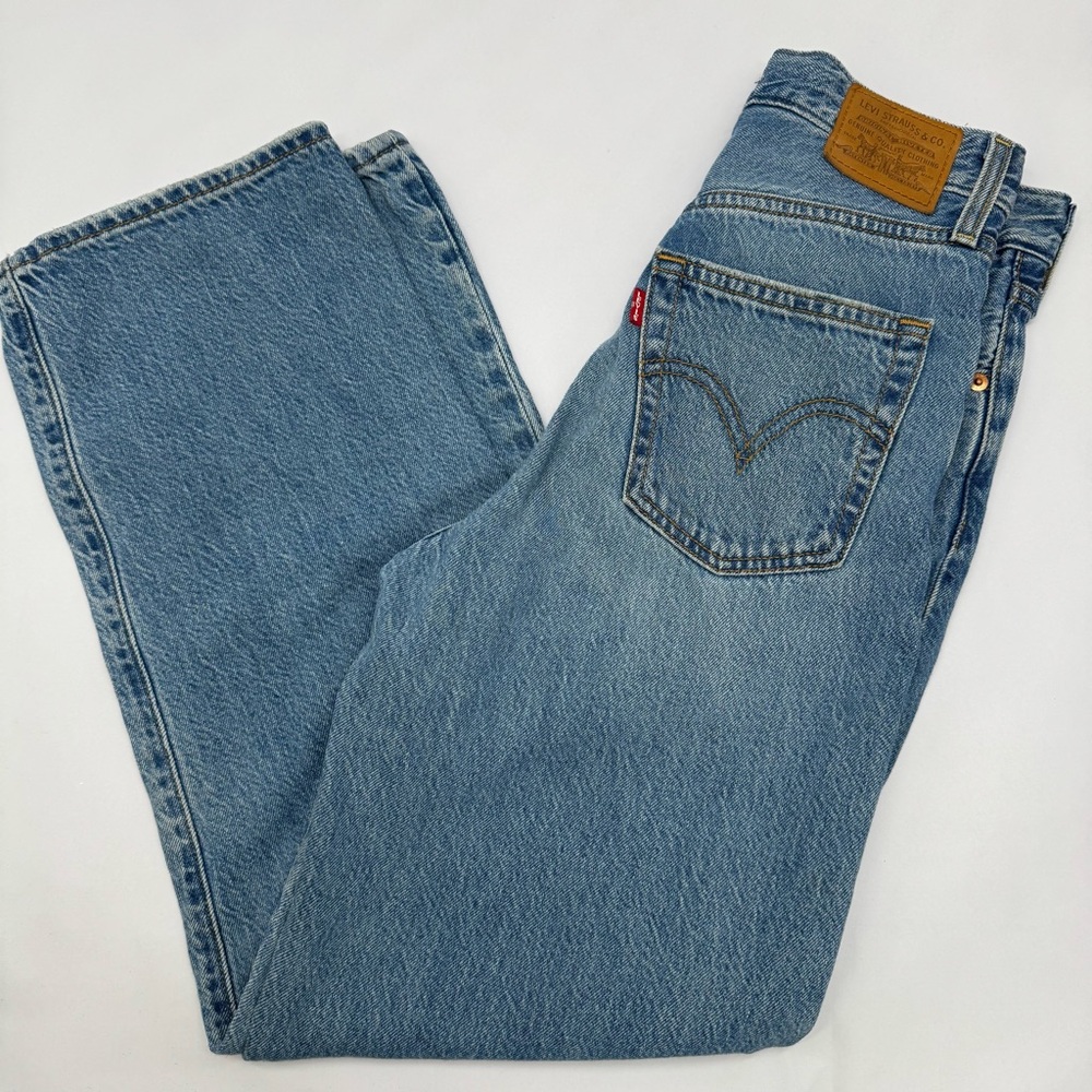 Levi's Jeans : Size 26 : rib cage straight